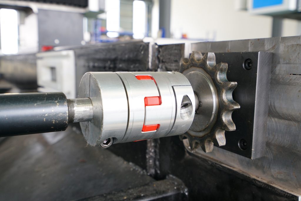 mașină de tăiat cu laser cu laser cu fibră cnc metal pentru tablă de fier oțel aluminiu cupru